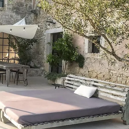 Villa Olivi - A Natural Paradise Near Motovun *