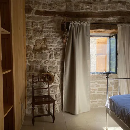 Olivi - A Natural Paradise Near Motovun *
