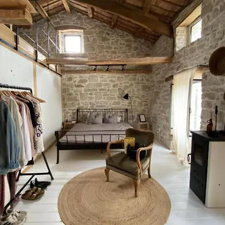 Villa Olivi - A Natural Paradise Near Motovun